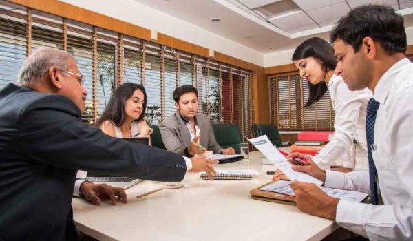 asian-indian-business-people-corporate-culture (1)